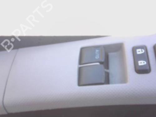 Used Switch TOYOTA YARIS (_P9_) 1.33 VVT-i (NSP90_, NSP90R) (100 hp) 27891881