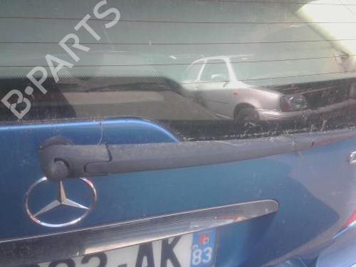 Bagrudeviskerarm Bagrudeviskerarm MERCEDES-BENZ A-CLASS (W169) A 180 CDI (169.007, 169.307) (109 hp) 33967127 33967127