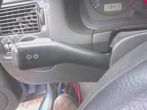 Comutador VW GOLF IV (1J1) 1.9 TDI (90 hp) 31330176