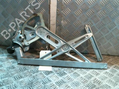 Lève-vitre avant droit TOYOTA YARIS (_P9_) 1.4 D-4D (NLP90_, NLP90R) (90 hp) 20992530