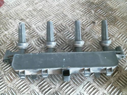Used Ignition coil CITROËN SAXO (S0, S1) 1.4 VTS (75 hp) 20998603