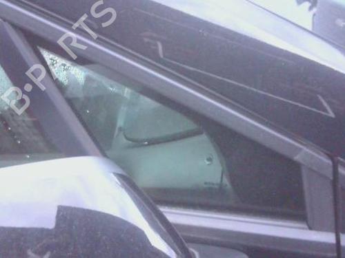 Używane Szyba trójkątna przednia prawa RENAULT CAPTUR II (HF_) TCe 100 (HFMT) (101 hp) 30938318