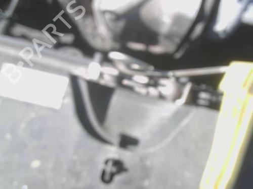 hjelmlas-peugeot-partner-tepee-2008-34141406 main image