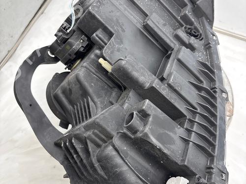 Used Right headlight Right headlight CITROËN C5 III (RD_) 2.0 HDi 140 (RDRHF8, RDRHFA, RDRHA8, RDRHAJ) (140 hp) 34359954 34359954