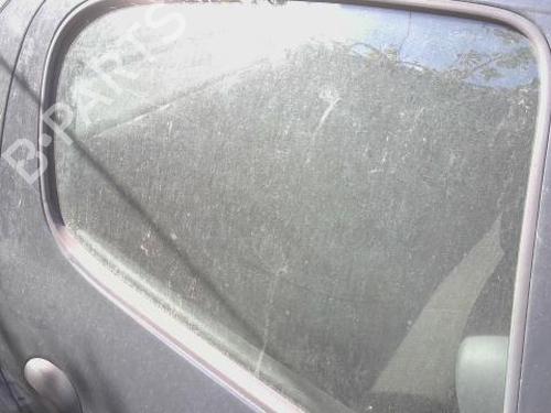 rear-right-door-window-peugeot-206-2l_-2m_-2009-2010-2011-2012-2013-32985036 main image
