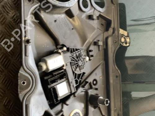 Used Front right window mechanism Front right window mechanism VW GOLF VI (5K1) 2.0 TDI (170 hp) 20997541 20997541