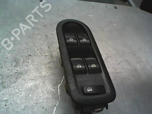 Used Switch RENAULT MEGANE II (BM0/1_, CM0/1_) 1.5 dCi (BM02, BM13, BM2A, CM02, CM13) (101 hp) 22037053