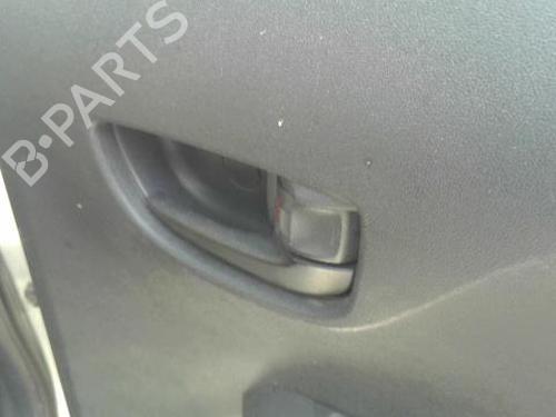 Højre bagtil invendig håndtag PEUGEOT 108 1.0 VTi 72 (72 hp) 27150366