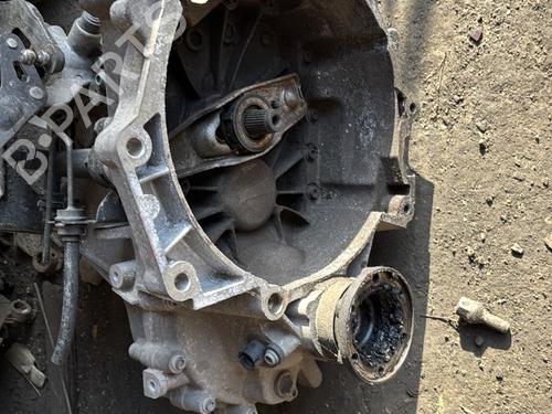 Used Gearbox Gearbox VW POLO IV (9N_, 9A_) 1.2 12V (64 hp) 22055333 22055333
