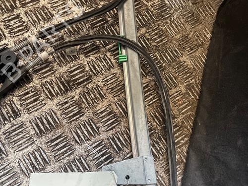 Used Front left window mechanism Front left window mechanism 36475161 36475161