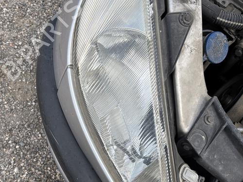Used Right headlight PEUGEOT 206 Hatchback (2A/C) 1.4 i (75 hp) 26398699