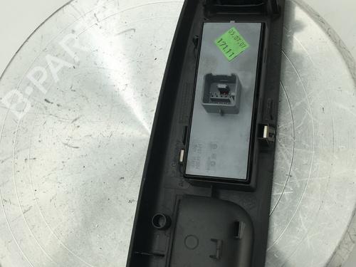 Switch VW GOLF V (1K1) 1.9 TDI | BP32019888I30