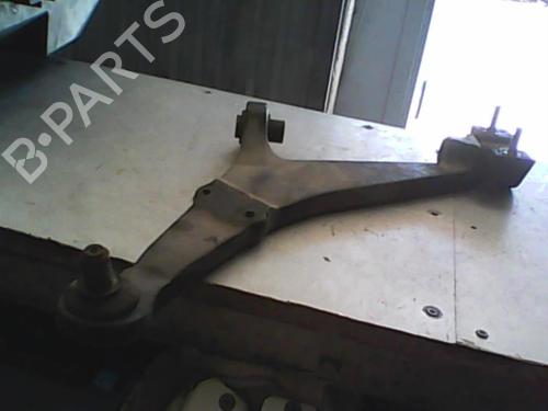Venstre fortil bærearm PEUGEOT 106 II (1A_, 1C_) 1.4 i (75 hp) 20995260