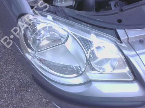 Używane Lampa przednia prawa VW POLO IV (9N_, 9A_) 1.4 TDI (70 hp) 30600378
