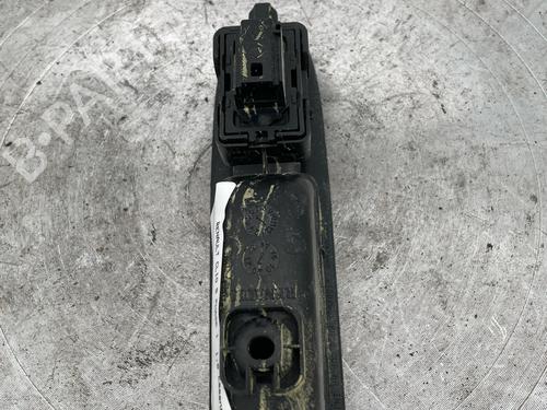 Left rear window switch RENAULT CLIO V (B7_) 1.6 E-TECH 140 (B7MU) | BP27150277I29 - Image 4