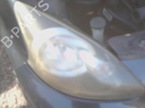 Used Right headlight TOYOTA AYGO (_B1_) 1.0 (KGB10_, KGB10R) (68 hp) 32207264
