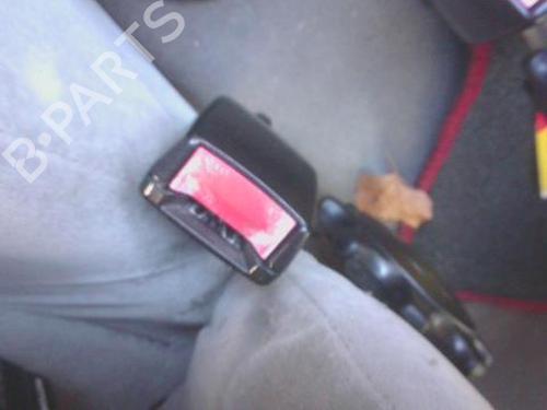 Sikkerhetsbelte-spenne Sikkerhetsbelte-spenne FORD FIESTA IV (JA_, JB_) 1.25 i 16V (75 hp) 33831239 33831239