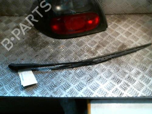 Used Front windshield wiper arm RENAULT CLIO I (B/C57_, 5/357_) 1.2 (B/C/S57A, B/C57S, 5/357F, 5/357J, 5/357L, 5/357R) (58 hp) 20999933