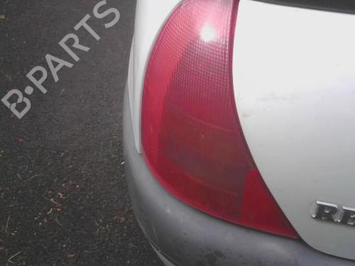 Venstre Baklys Venstre Baklys RENAULT CLIO II (BB_, CB_) 1.6 (B/CB0D, BB00) (90 hp) 35900738 35900738