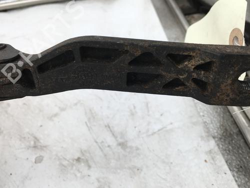 Used Front windshield wiper arm Front windshield wiper arm VW PASSAT B3/B4 Variant (3A5, 35I) 1.9 TDI (90 hp) 32108592 32108592
