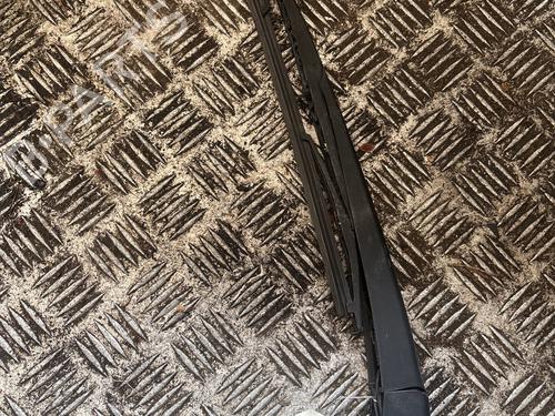 rear-windshield-wiper-arm-renault-megane-iii-hatchback-bz01_-b3_-2008-37250999 main image