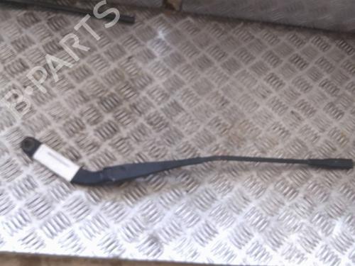 Used Front windshield wiper arm BMW 1 (E87) 118 d (143 hp) 24999268