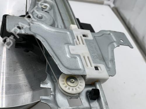 Used Rear right window mechanism Rear right window mechanism CITROËN C3 III (SX) 1.2 PureTech 82 (83 hp) 30006341 30006341