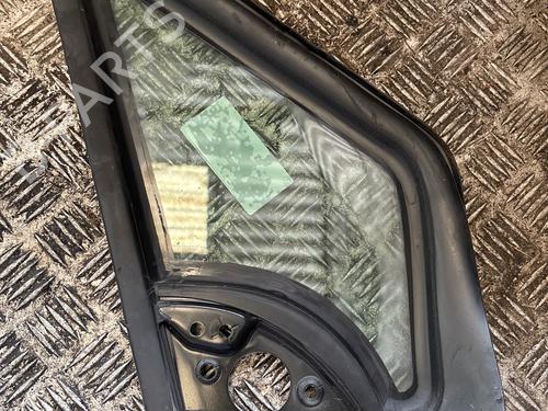front-left-quarter-glass-peugeot-partner-tepee-2008-36054999 main image
