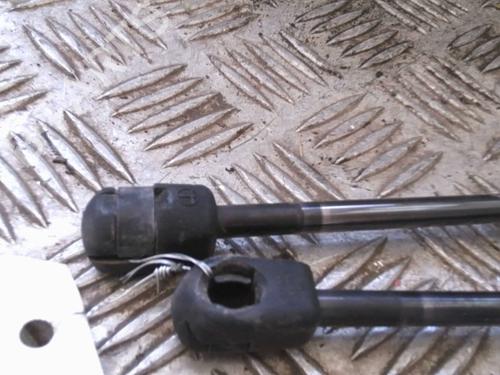 Tailgate lift support FORD MONDEO III Turnier (BWY) 2.0 16V TDDi / TDCi | BP25715588C138 