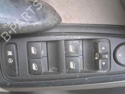 Comutador Comutador CITROËN C4 Grand Picasso I (UA_) 1.8 i 16V (125 hp) 30700026 30700026