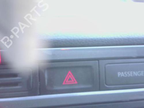 Pulsante luci di emergenza VW TIGUAN (5N_) 2.0 TDI (140 hp) 30645435