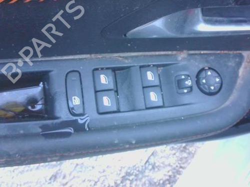 Used Switch PEUGEOT 208 II (UB_, UP_, UW_, UJ_) 1.5 BlueHDI 100 (102 hp) 31333079