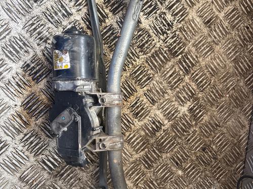 front-wiper-motor-renault-clio-iii-br01-cr01-2005-2006-2007-2008-2009-2010-2011-2012-2013-2014-34530821 main image