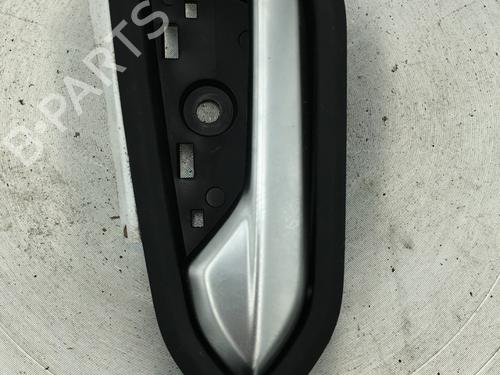 rear-left-interior-door-handle-renault-captur-ii-hf_-2020-30941676 main image