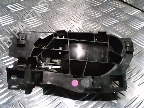 Used Front right interior door handle Front right interior door handle CITROËN C3 II (SC_) 1.4 HDi 70 (SC8HZC, SC8HR0, SC8HP4) (68 hp) 20995721 20995721