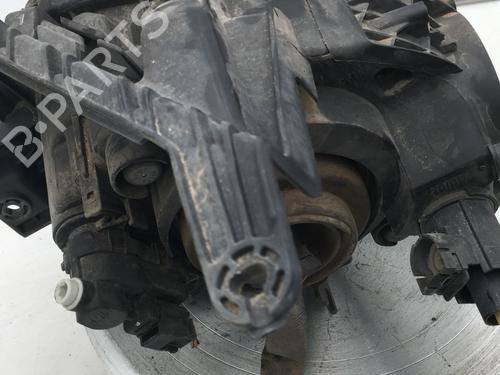 right-front-fog-light-nissan-juke-f15-2010-2011-2012-2013-2014-2015-2016-2017-2018-2019-31049559 main image