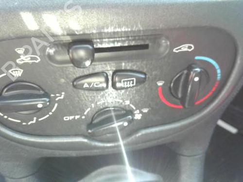 Commande Chauffage PEUGEOT 206 Hatchback (2A/C) 1.6 16V (109 hp) 26888499