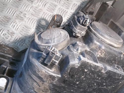 Right headlight RENAULT CLIO III (BR0/1, CR0/1) 1.5 dCi (BR17, CR17) | BP30127427C29