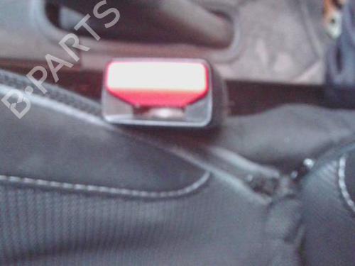 Used Seat buckle RENAULT CAPTUR I (J5_, H5_) 1.5 dCi 90 (J5N4, J5M5, J5MW, J5M6, J5AL, J5AJ) (90 hp) 30181535