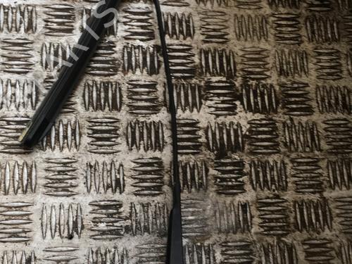 Used Front windshield wiper arm Front windshield wiper arm FORD FIESTA IV (JA_, JB_) 1.25 i 16V (75 hp) 33831229 33831229