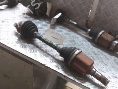 Used Left front driveshaft VOLVO V40 Hatchback (525) D2 (114 hp) 29323430