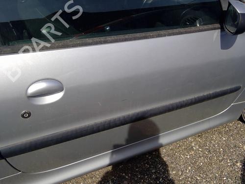 Used Right front door PEUGEOT 206 CC (2D) 2.0 S16 (136 hp) 26000231
