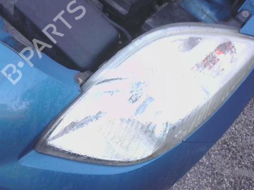 Phare gauche TOYOTA YARIS (_P9_) 1.4 D-4D (NLP90_, NLP90R) (90 hp) 31168233