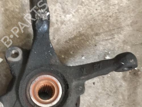 Used Right front steering knuckle Right front steering knuckle RENAULT TWINGO I (C06_) 1.2 (C066, C068) (58 hp) 33025566 33025566