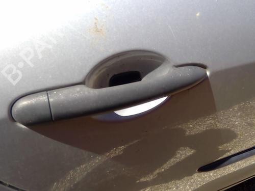 Used Rear right exterior door handle RENAULT CLIO III (BR0/1, CR0/1) 1.5 dCi (C/BR0G, C/BR1G) (68 hp) 26049535