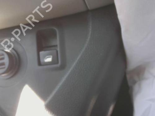 Used Right front window switch Right front window switch PEUGEOT PARTNER Tepee 1.6 HDi (114 hp) 33831382 33831382