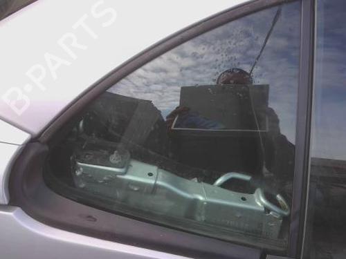 Używane Szyba drzwi tylnych prawych PEUGEOT 206 CC (2D) 2.0 S16 (136 hp) 32384332