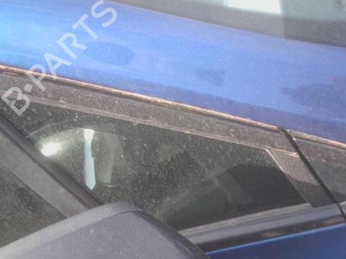 front-right-quarter-glass-renault-clio-v-b7_-2019-39628901 main image