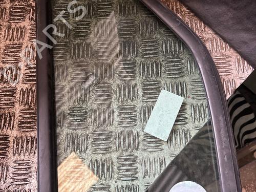 Used Front left quarter glass Front left quarter glass 36693444 36693444