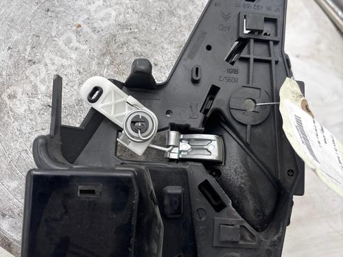 rear-right-interior-door-handle-citroen-c5-ii-rc_-2004-2005-2006-2007-2008-34219951 main image